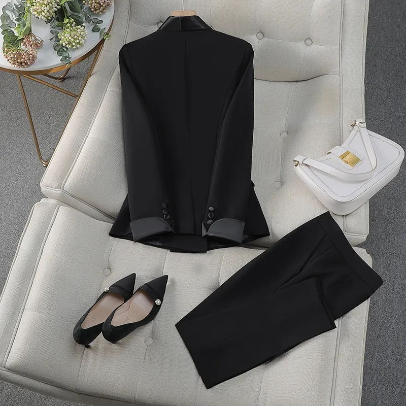 Şık Kırmızı Siyah Kadın Pantol - Women Formal Wear With Black Blazer incelemesi ve fiyatı